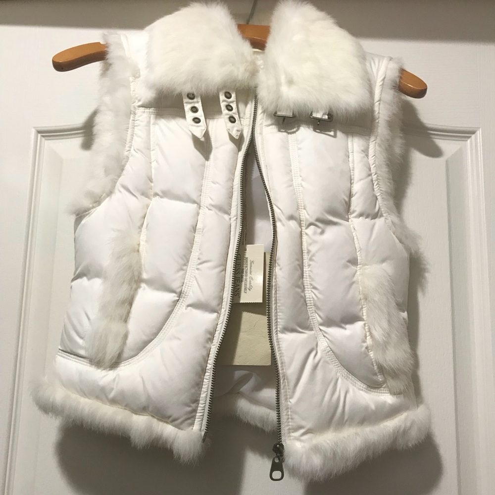 White vest with faux fur accent S